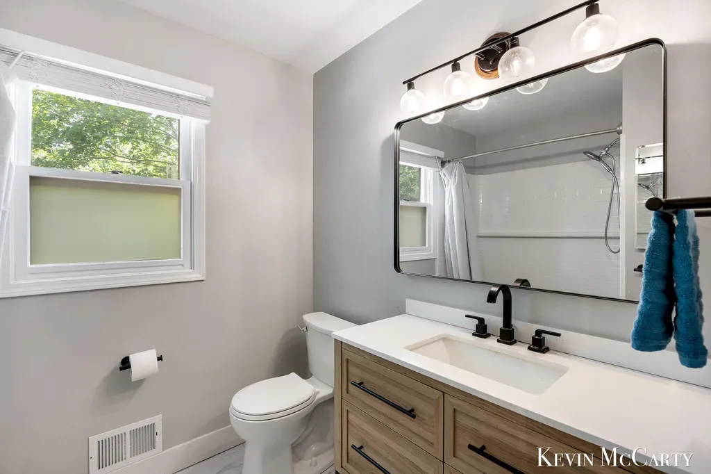 2722 Vassar Drive SE Grand Rapids City MI 49506