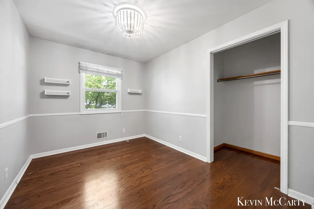2722 Vassar Drive SE Grand Rapids City MI 49506