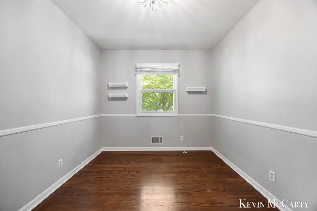 2722 Vassar Drive SE Grand Rapids City MI 49506