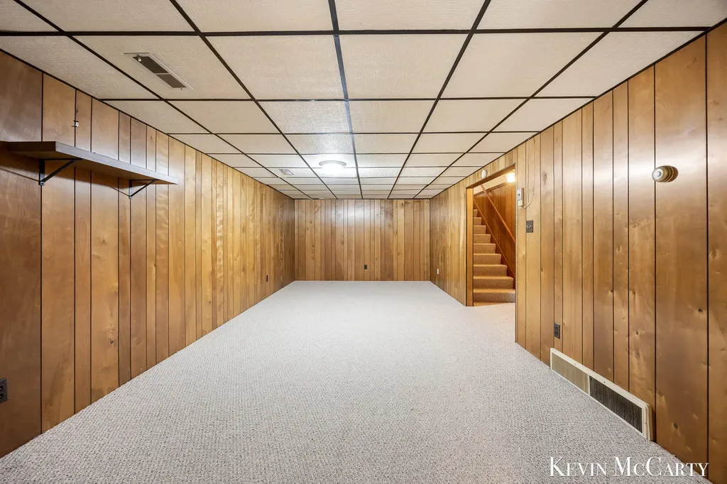 2722 Vassar Drive SE Grand Rapids City MI 49506