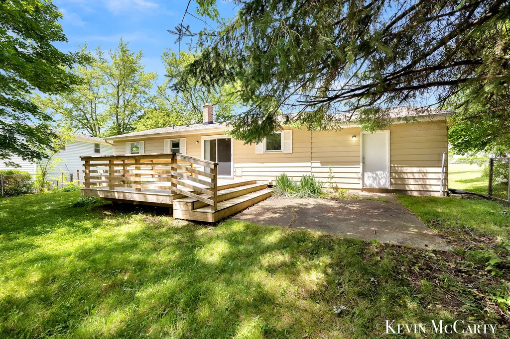 2722 Vassar Drive SE Grand Rapids City MI 49506