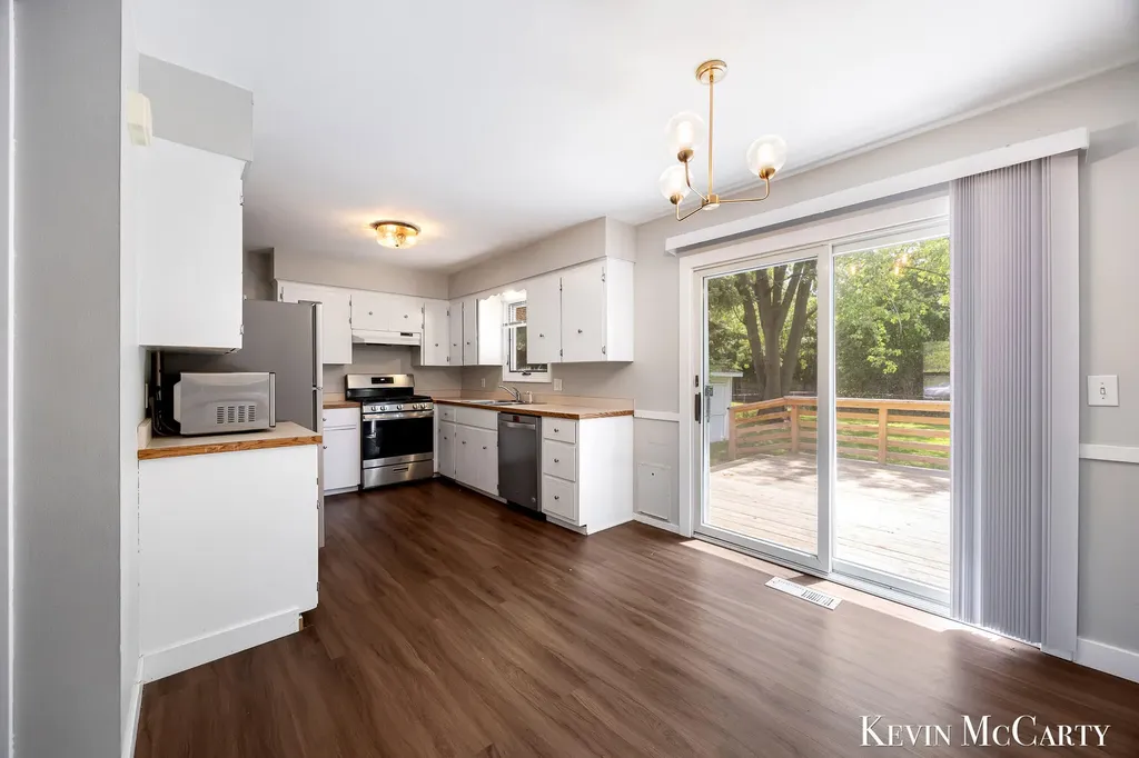 2722 Vassar Drive SE Grand Rapids City MI 49506