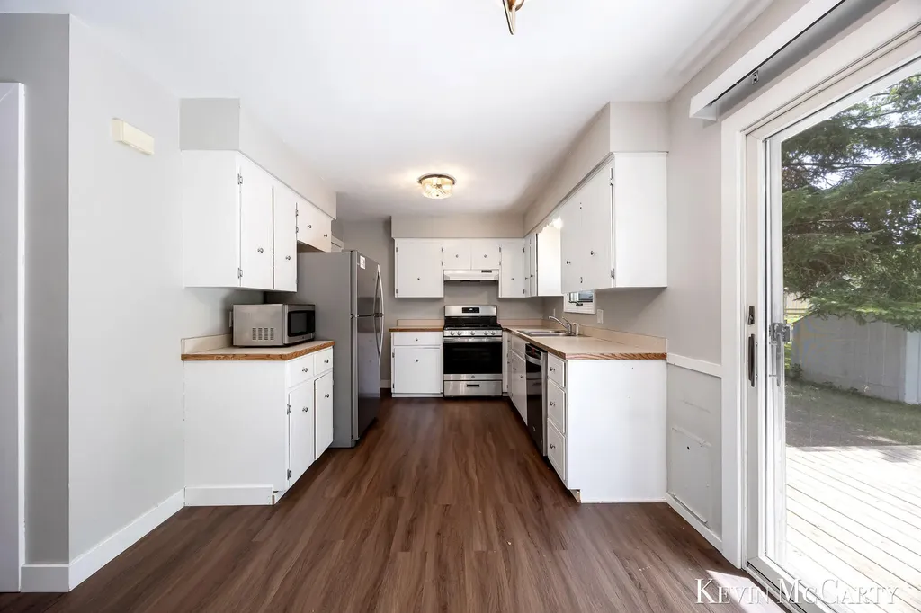 2722 Vassar Drive SE Grand Rapids City MI 49506