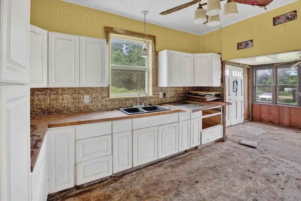 2429 W Huron Line Road Bingham Township MI 48475