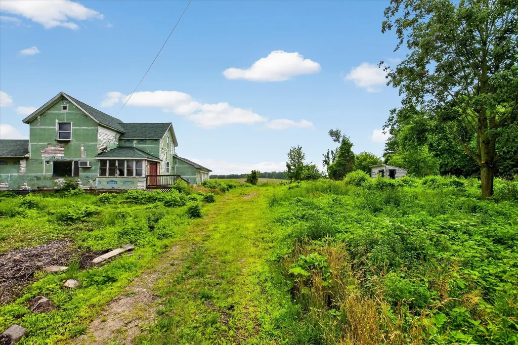 2429 W Huron Line Road Bingham Township MI 48475