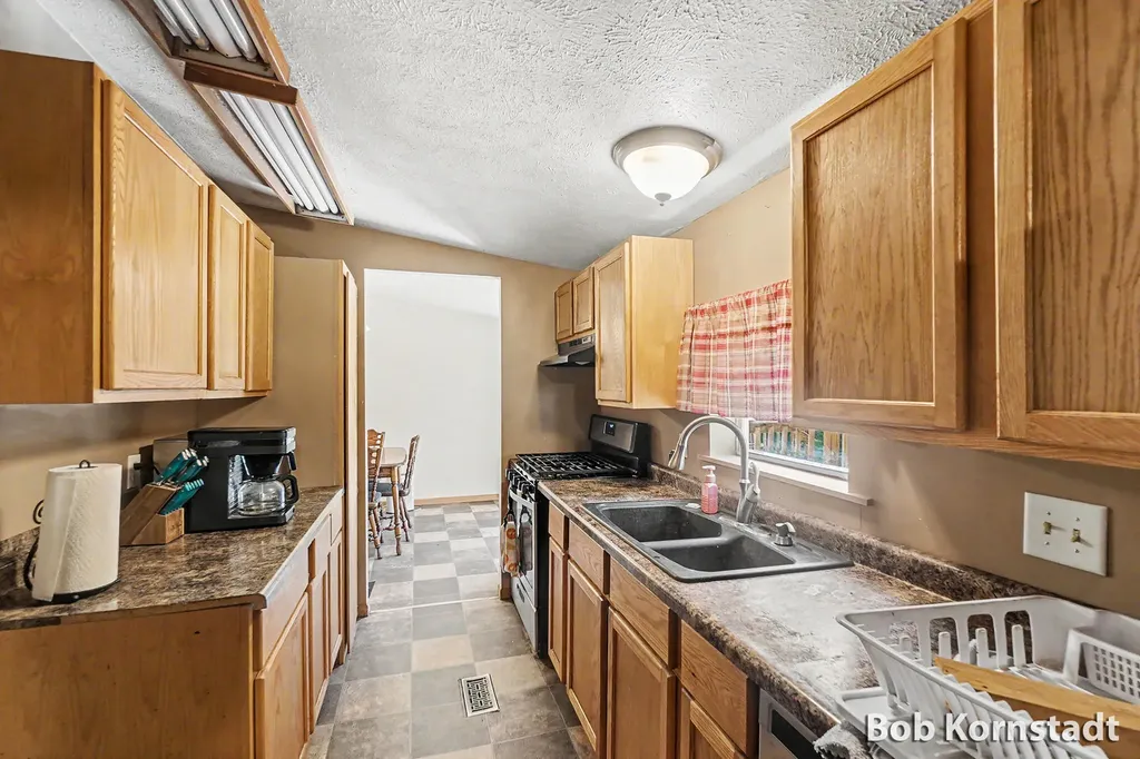 755 Cypress Street Unknown City MI 49329