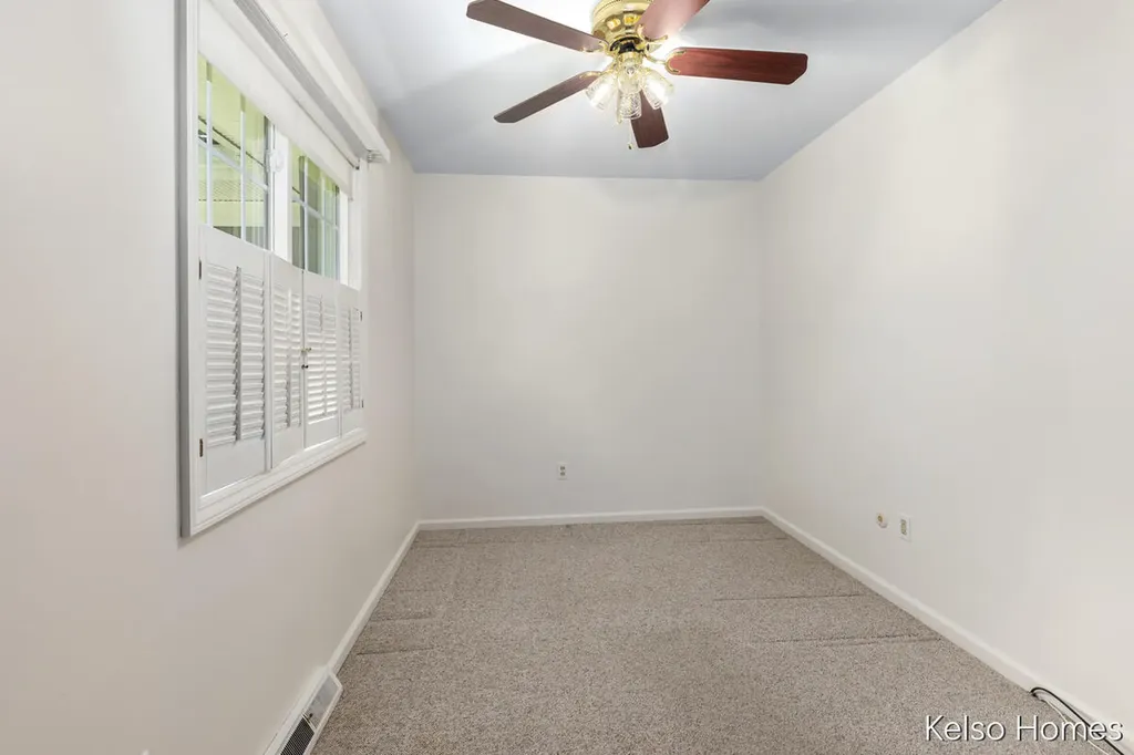 1641 Saginaw Road SE Grand Rapids City MI 49506