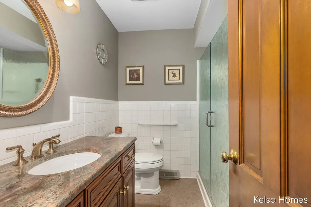 1641 Saginaw Road SE Grand Rapids City MI 49506