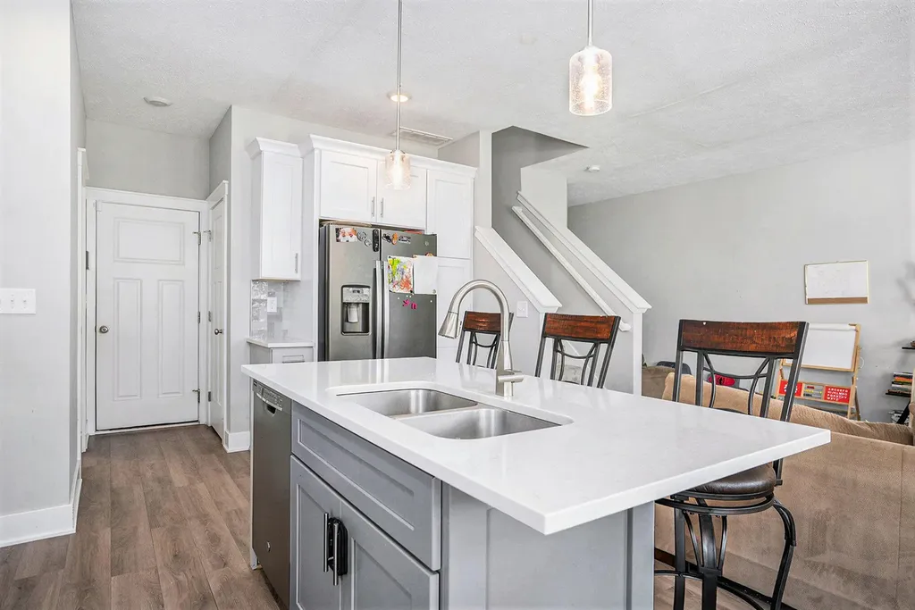 4811 Denali River Avenue SW Wyoming City MI 49418