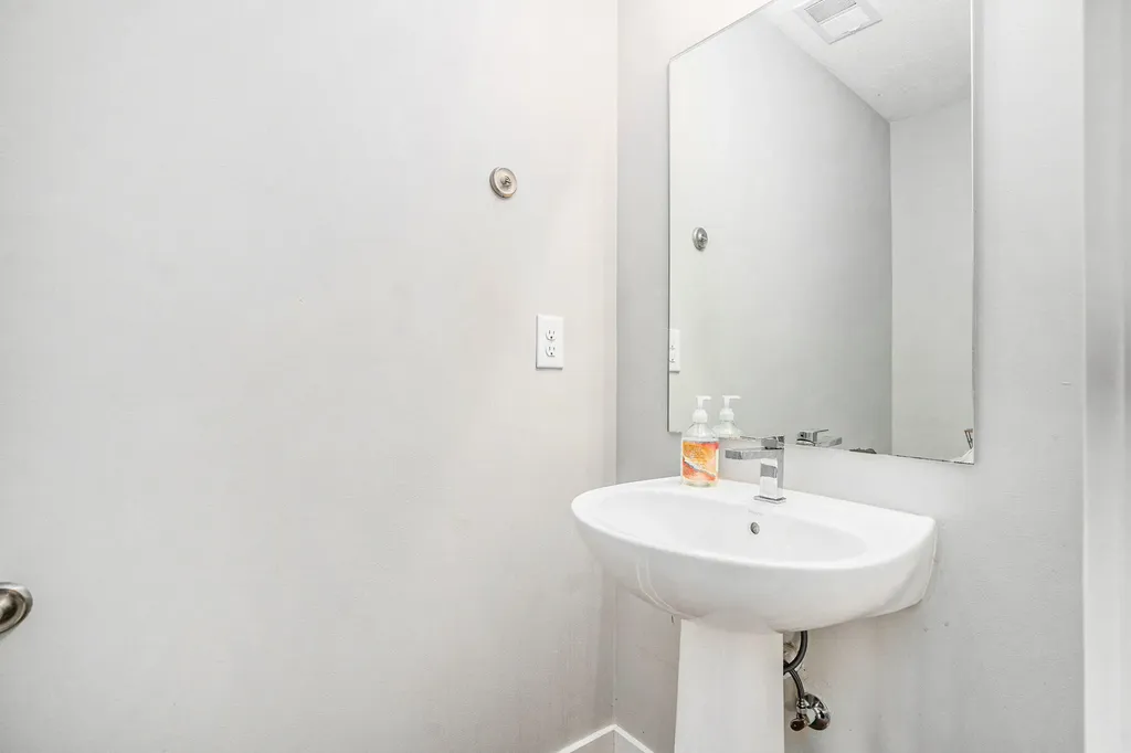 4811 Denali River Avenue SW Wyoming City MI 49418