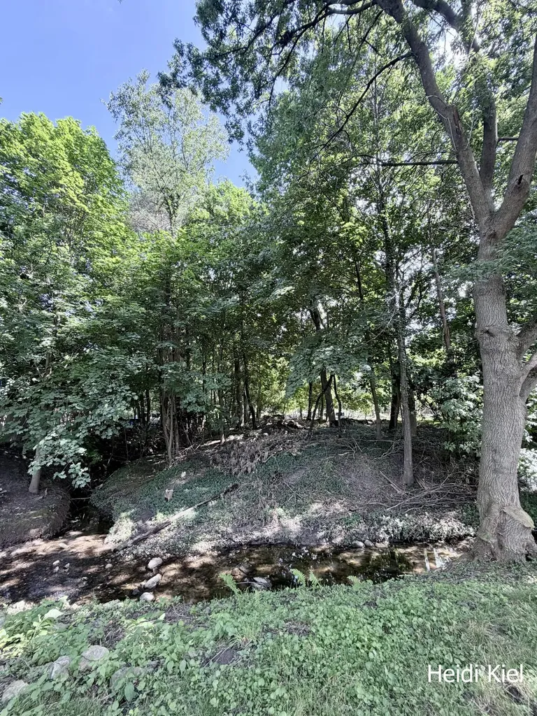 1382 Stanwood Drive NW Grand Rapids City MI 49534