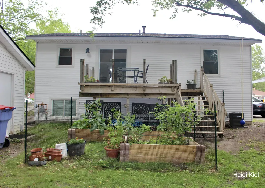 1382 Stanwood Drive NW Grand Rapids City MI 49534