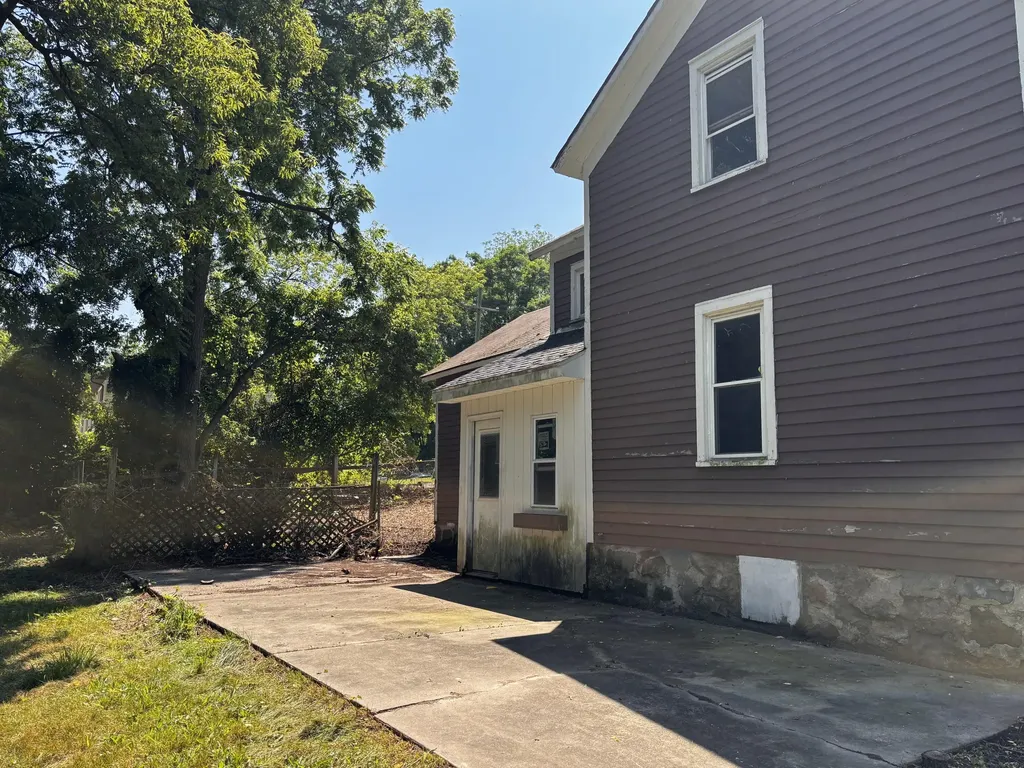1000 College Avenue NE Grand Rapids City MI 49503
