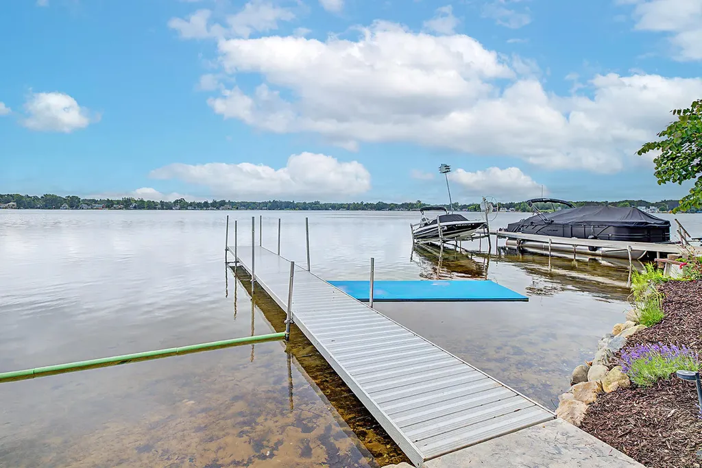 17463 E Suwanee Trail Winfield Township MI 49329