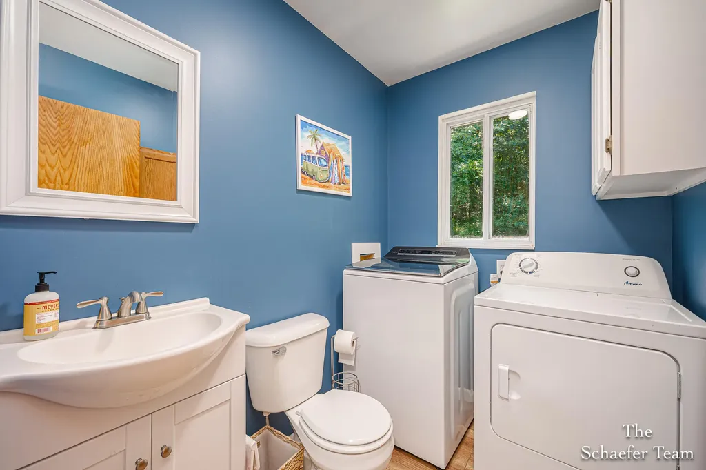 12934 Hillcrest Drive NE Vergennes Township MI 49331