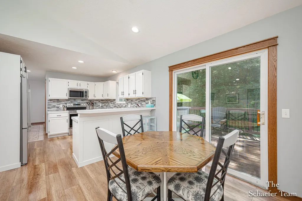 12934 Hillcrest Drive NE Vergennes Township MI 49331