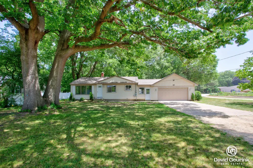 19 N Division Avenue Holland Charter Township MI 49424