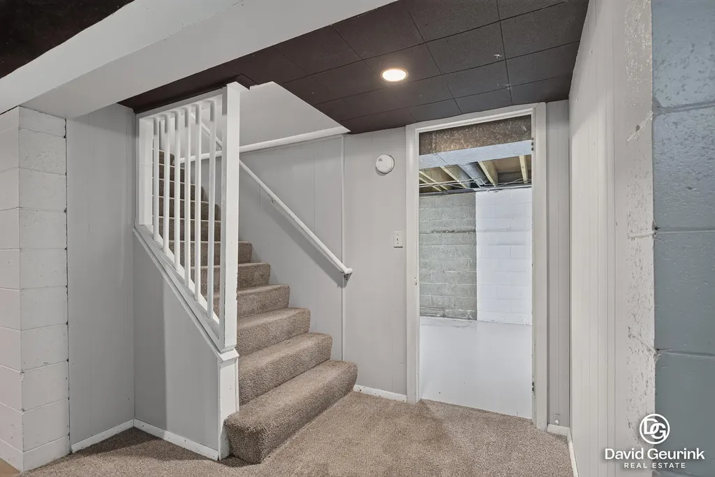 19 N Division Avenue Holland Charter Township MI 49424