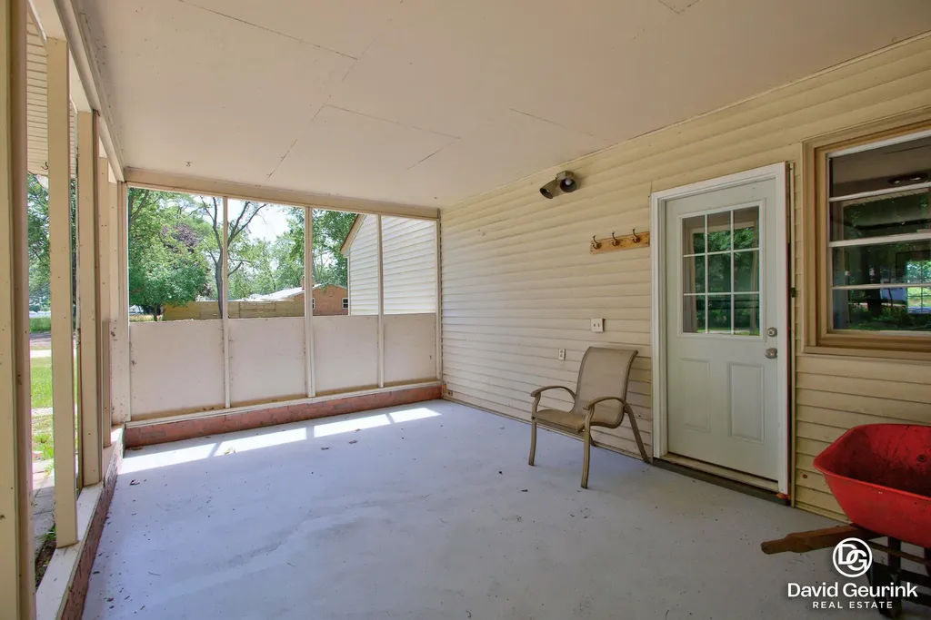 19 N Division Avenue Holland Charter Township MI 49424