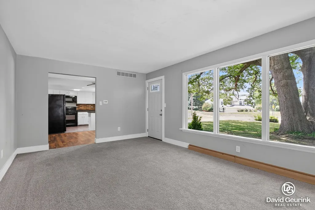 19 N Division Avenue Holland Charter Township MI 49424