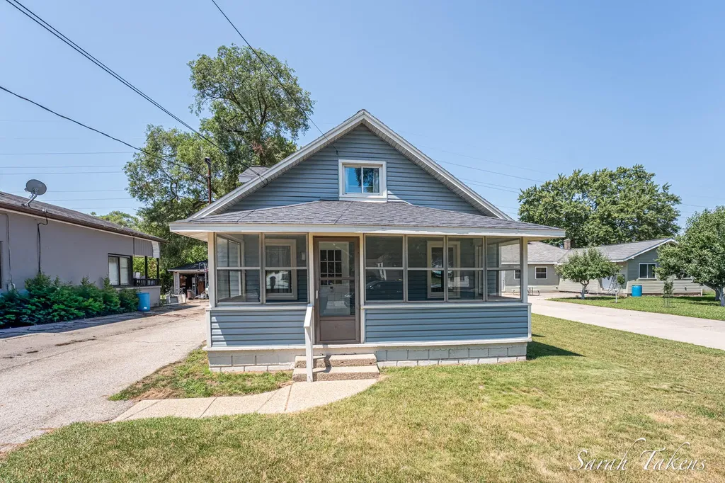 3445 Reiser Avenue SW Wyoming City MI 49548