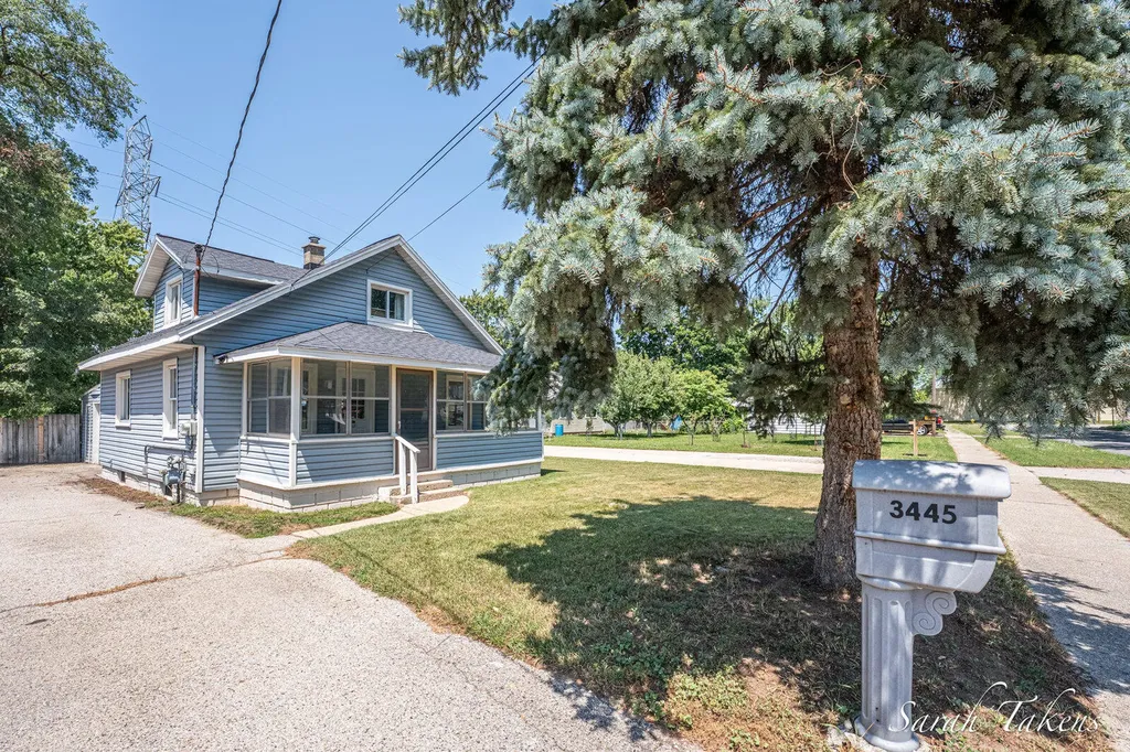 3445 Reiser Avenue SW Wyoming City MI 49548
