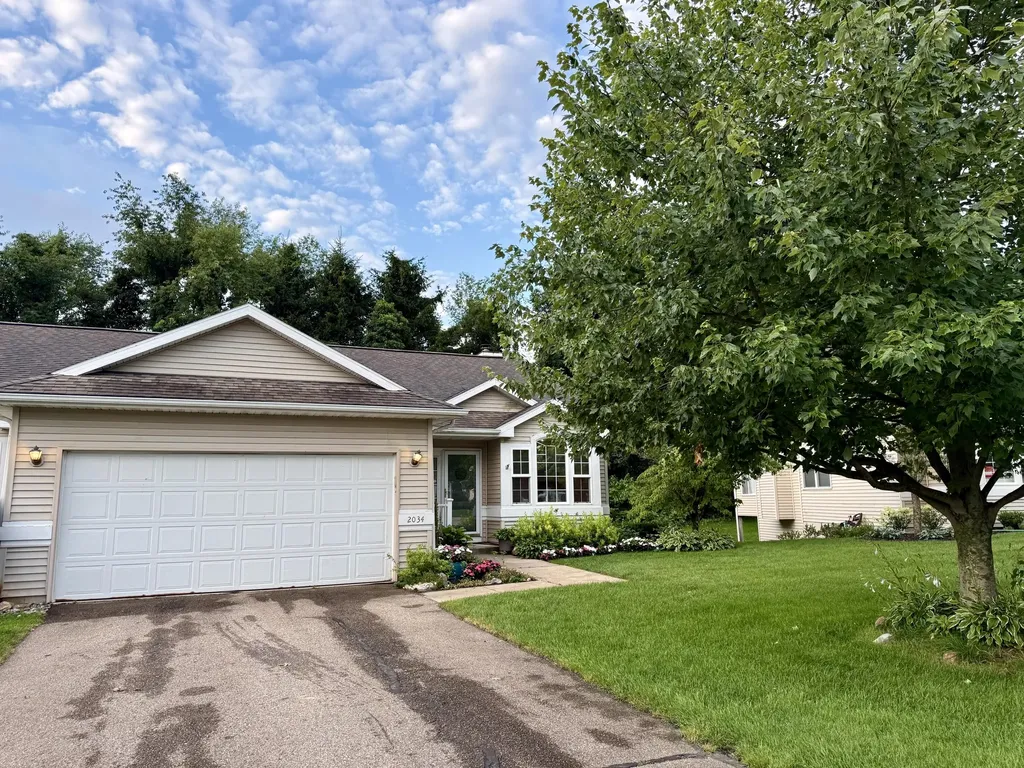 2034 Quail Cove Drive Oshtemo Charter Township MI 49009