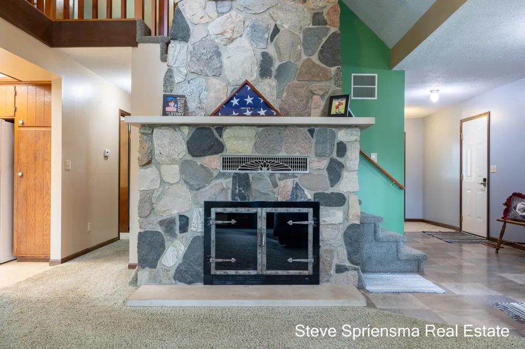 11774 84th Avenue Allendale Charter Township MI 49401