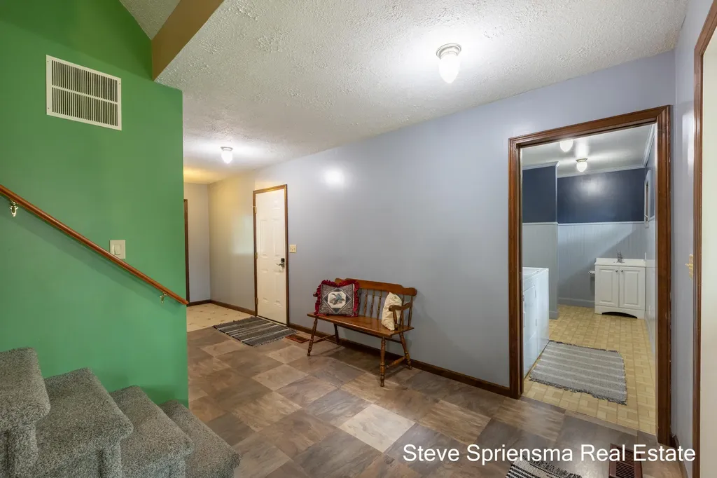 11774 84th Avenue Allendale Charter Township MI 49401