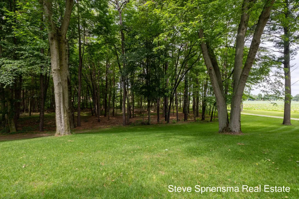 11774 84th Avenue Allendale Charter Township MI 49401