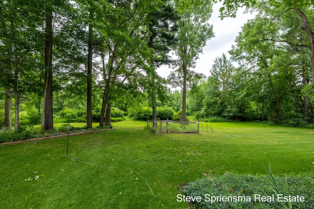 11774 84th Avenue Allendale Charter Township MI 49401