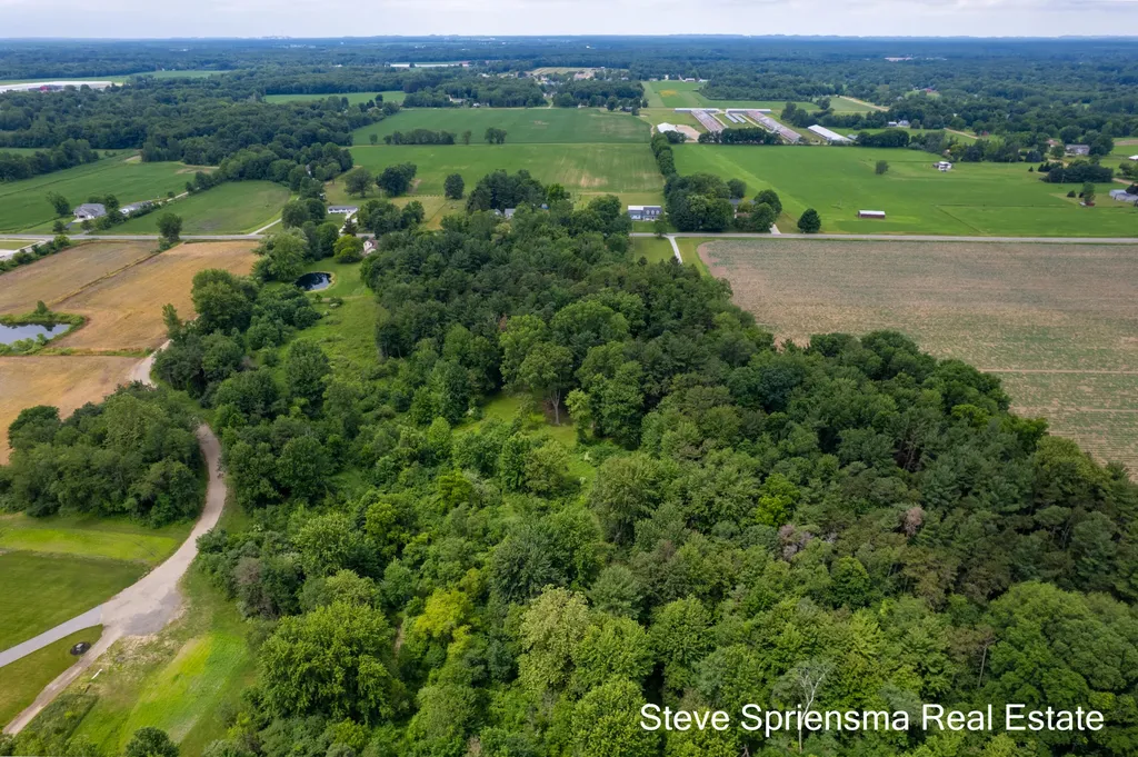 11774 84th Avenue Allendale Charter Township MI 49401