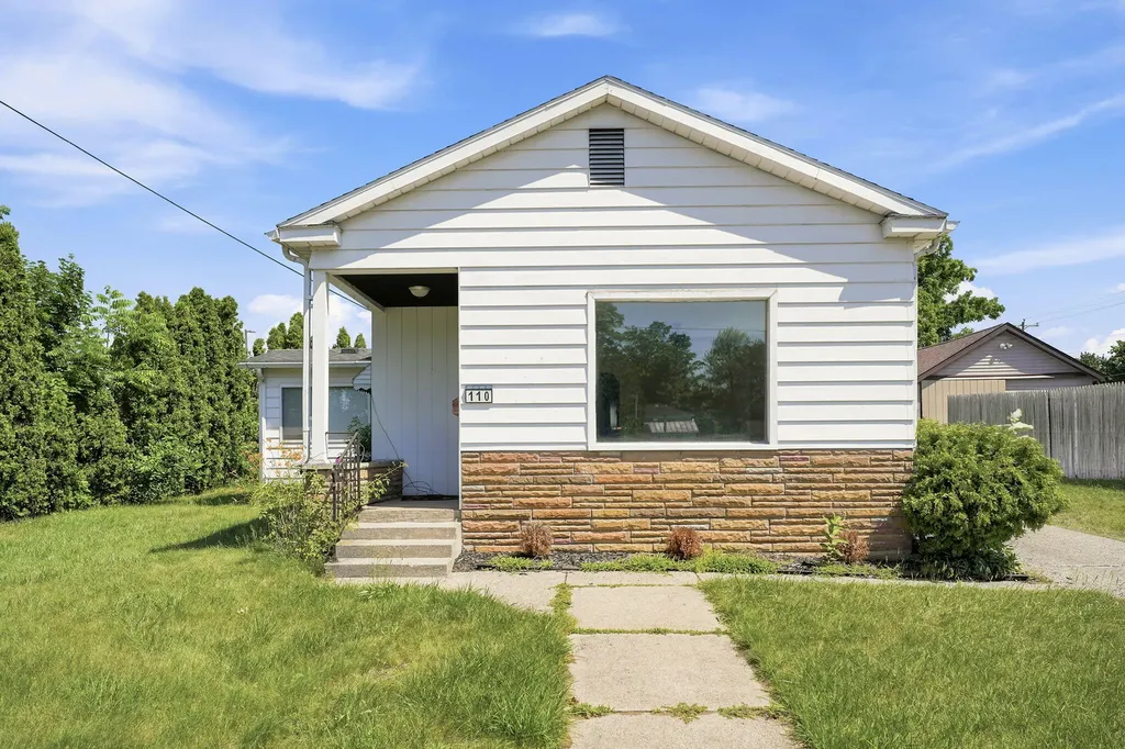 110 E Summit Street Greenville City MI 48838