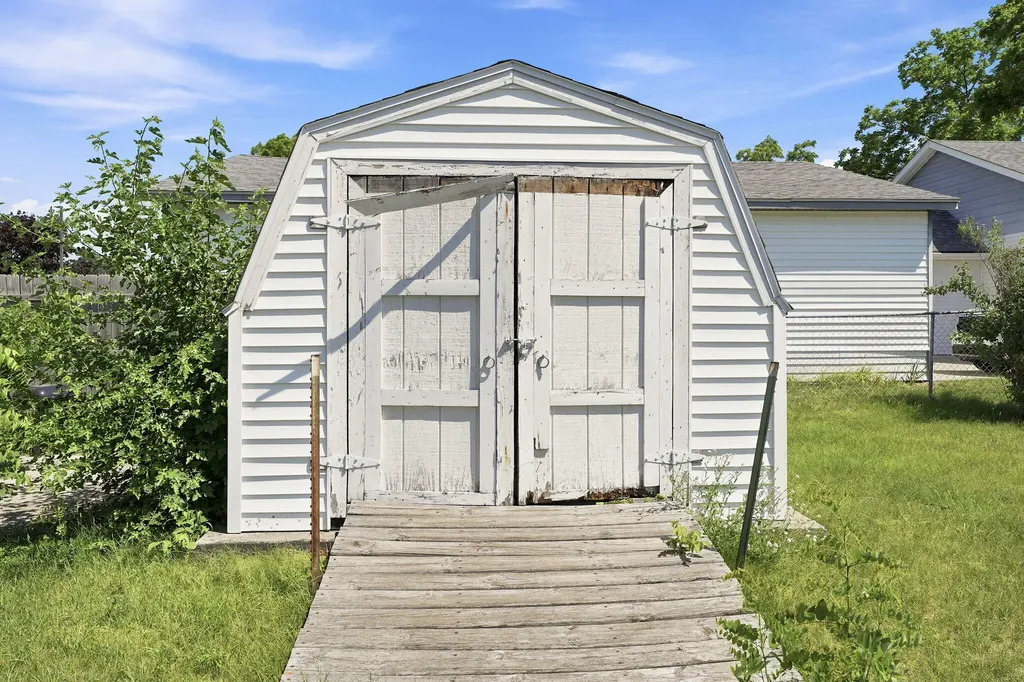 110 E Summit Street Greenville City MI 48838
