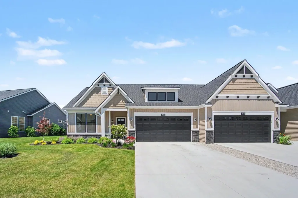 2929 Isle Grand Drive NE Plainfield Charter Township MI 49306