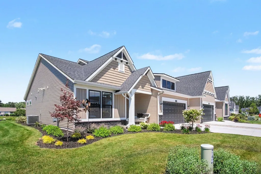 2929 Isle Grand Drive NE Plainfield Charter Township MI 49306