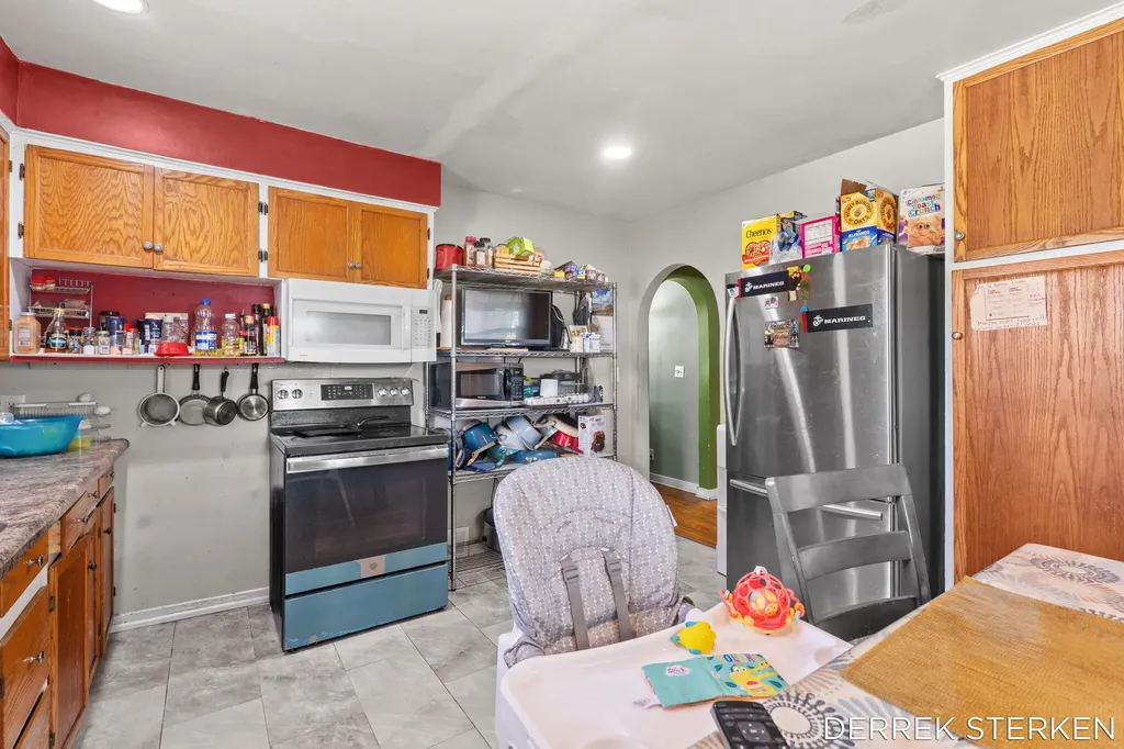 205 N Franklin Street Holland Charter Township MI 49464