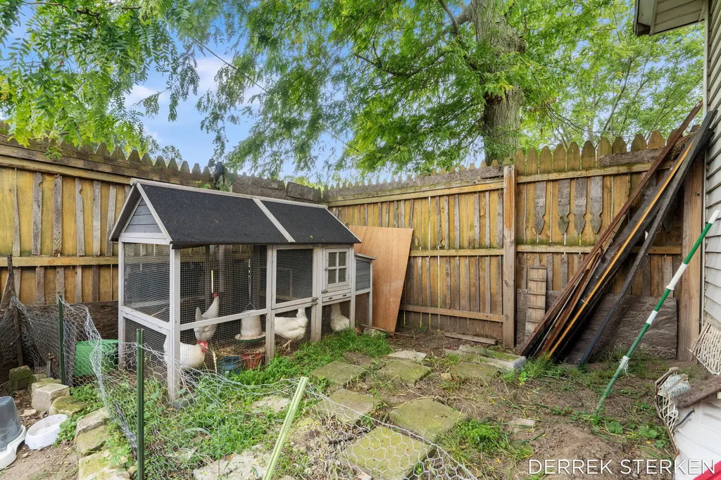 205 N Franklin Street Holland Charter Township MI 49464