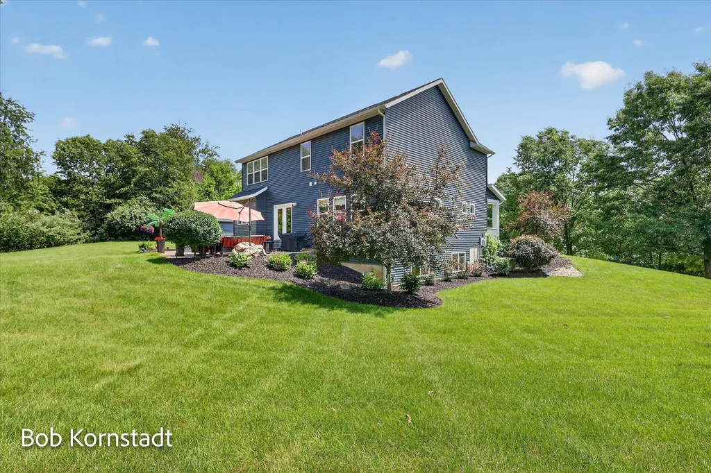 8059 Buttrick Ridge Trail SE Caledonia Township MI 49302