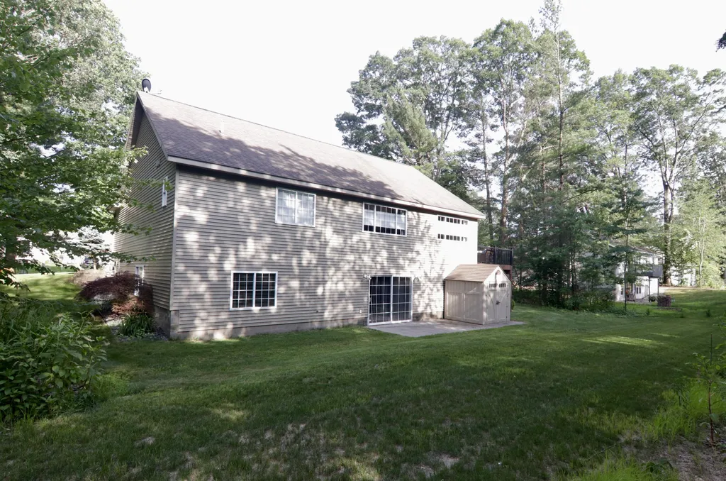 6829 Wintergreen Drive Fruitport Charter Township MI 49415