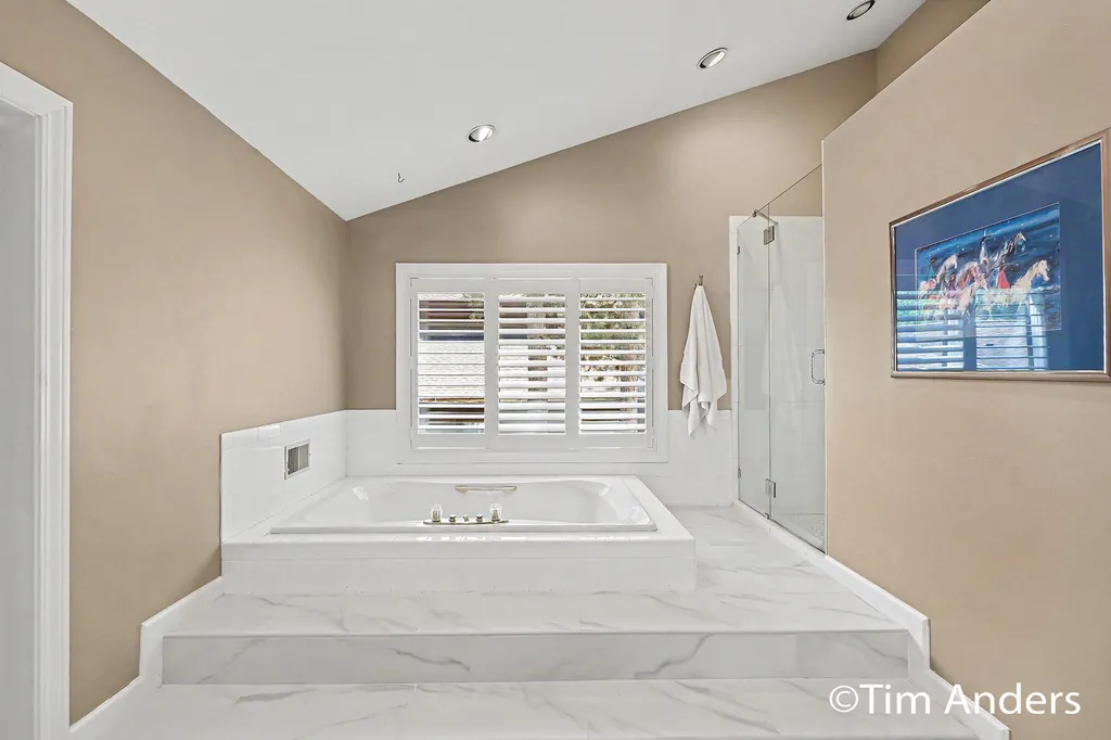 3433 Meadowood Trail Drive SE Cascade Charter Township MI 49546