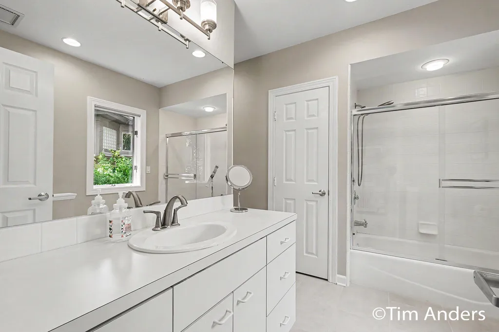 3433 Meadowood Trail Drive SE Cascade Charter Township MI 49546