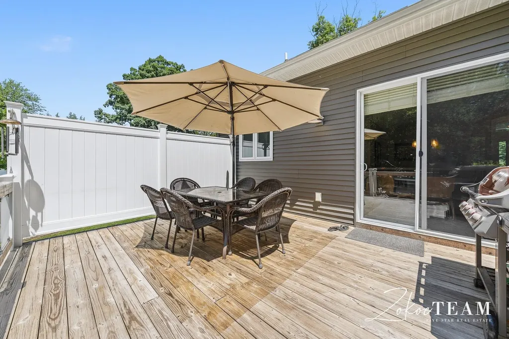 143 Maynard Avenue SW Walker City MI 49534