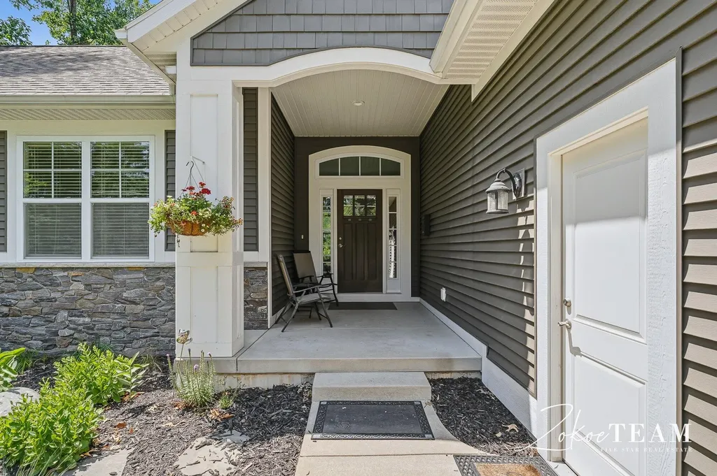 143 Maynard Avenue SW Walker City MI 49534