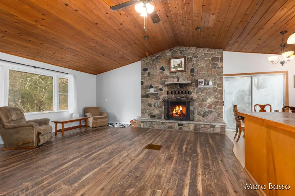 4405 W 116th Street Ashland Township MI 49327