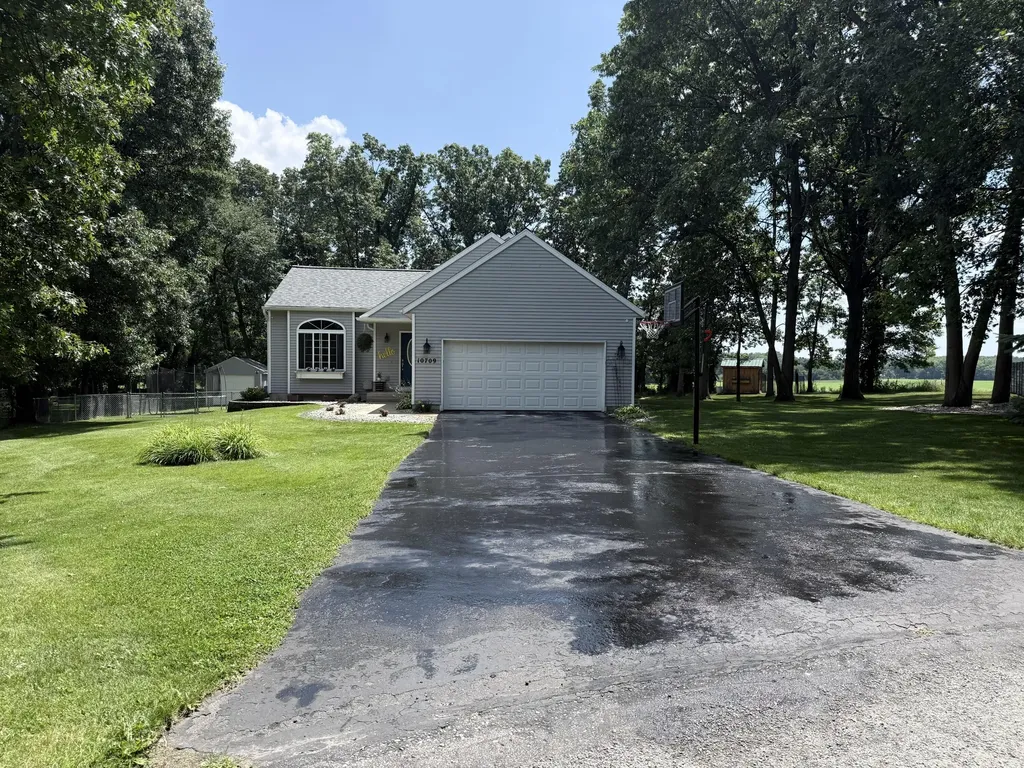 10709 William Court Eureka Township MI 48838