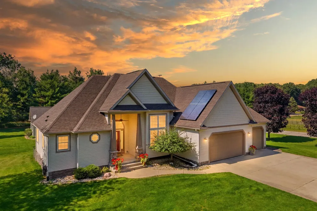7737 Carriage Lane Morton Township MI 49346