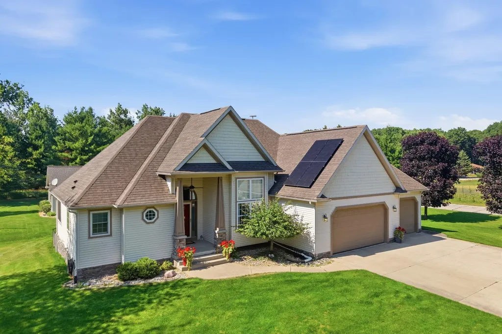 7737 Carriage Lane Morton Township MI 49346