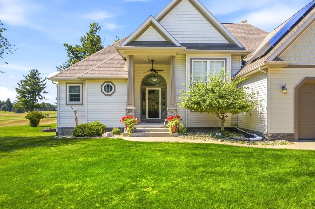 7737 Carriage Lane Morton Township MI 49346