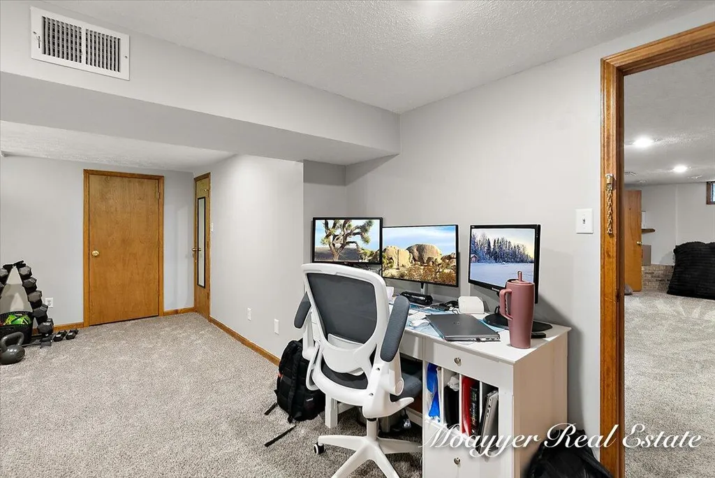 4136 Oriole Avenue SW Wyoming City MI 49509